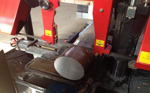 北塔卧式带锯床加工时出现明显振荡如何排查？